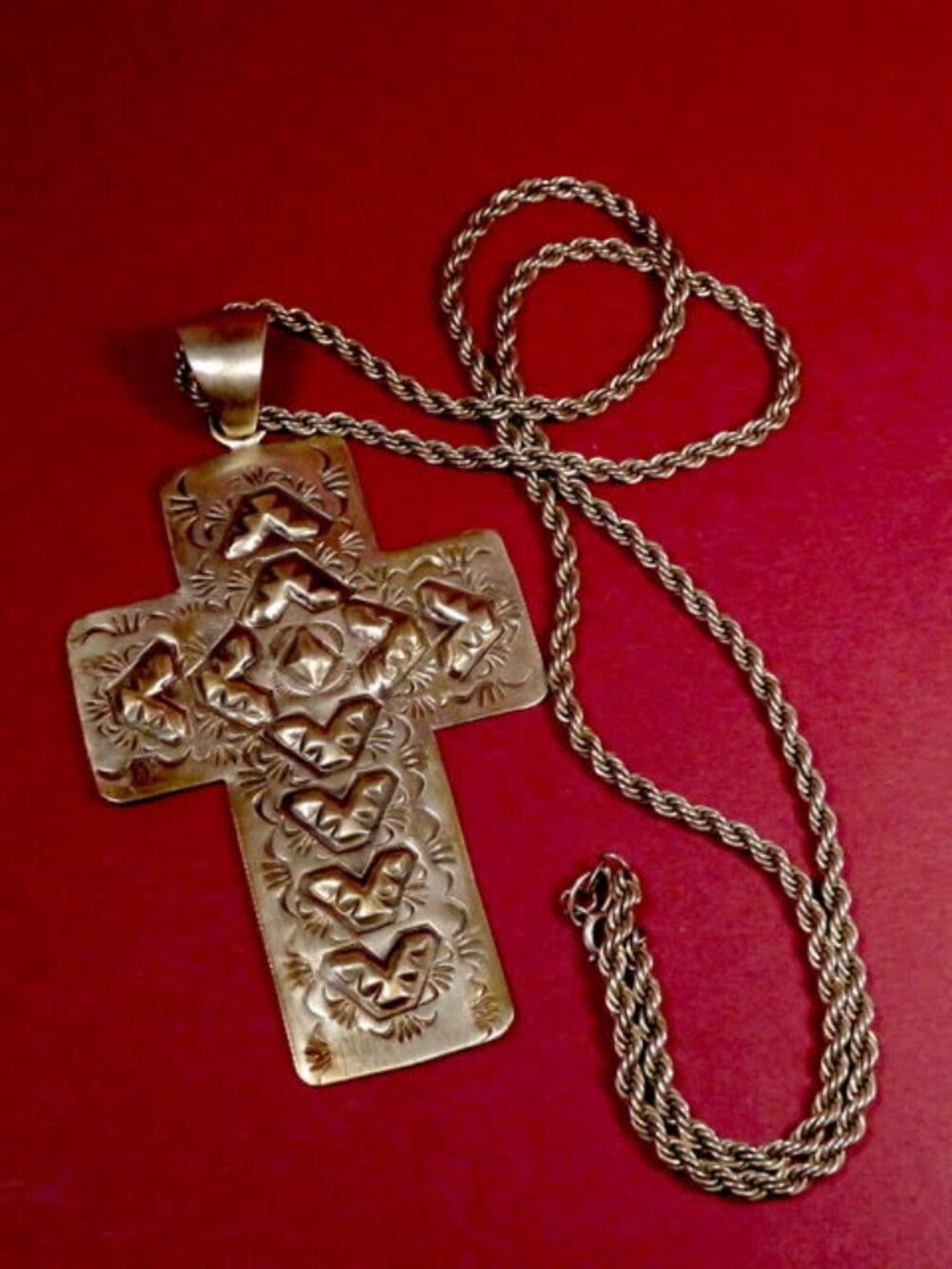 Unisex Vintage Navajo B SHORTY Tooled Sterling Silver Cross and Chain Set